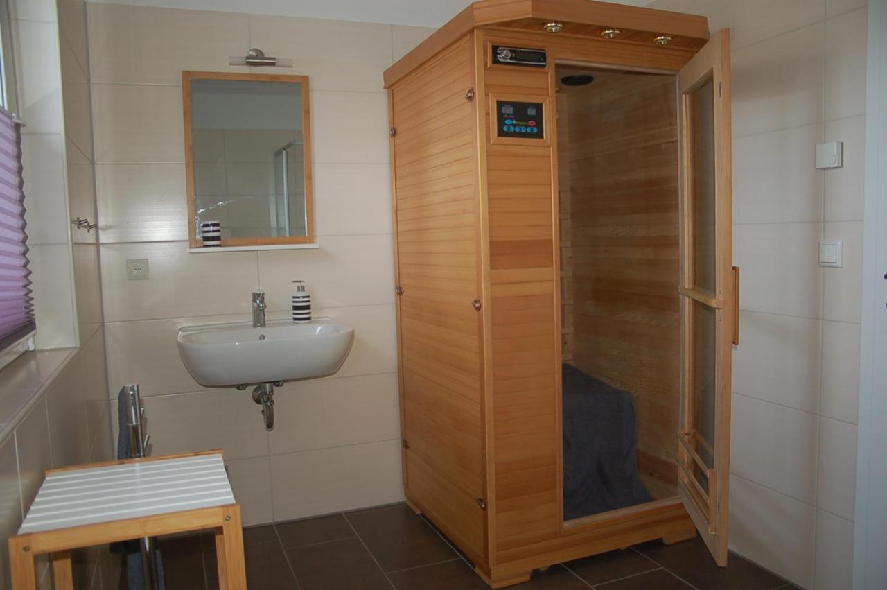 Behagliches Ferienhaus Zaunkoenig -Mit Kamin Und Sauna 탠 외부 사진