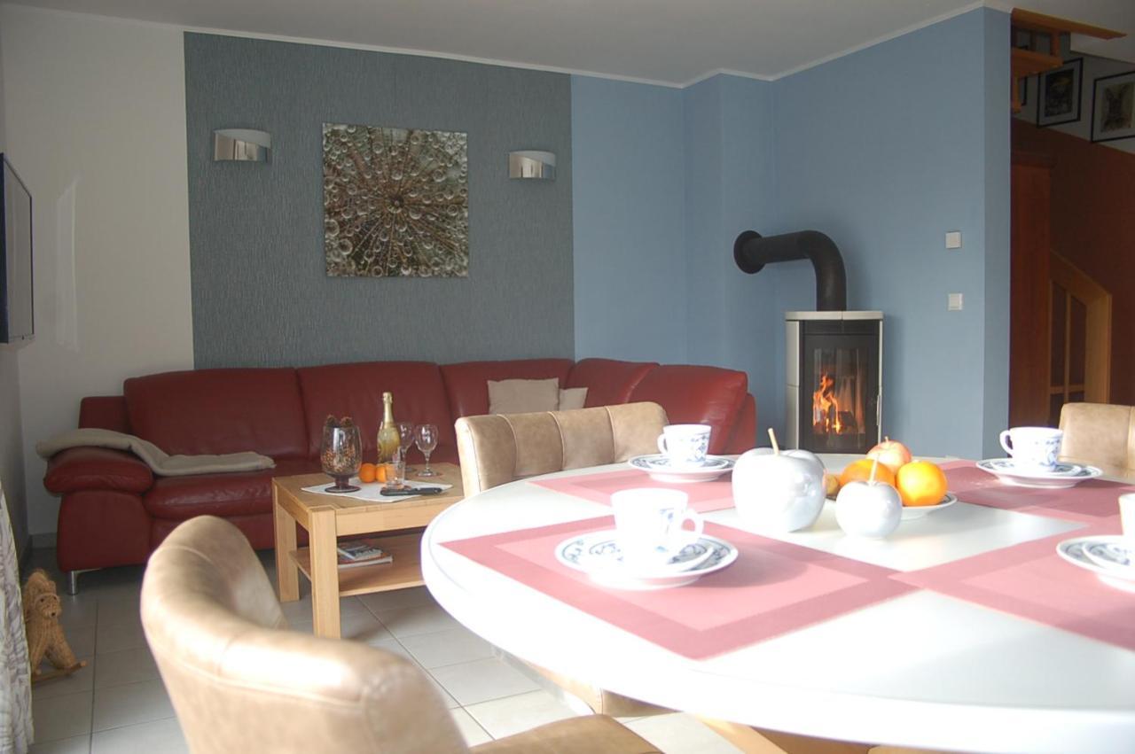 Behagliches Ferienhaus Zaunkoenig -Mit Kamin Und Sauna 탠 외부 사진
