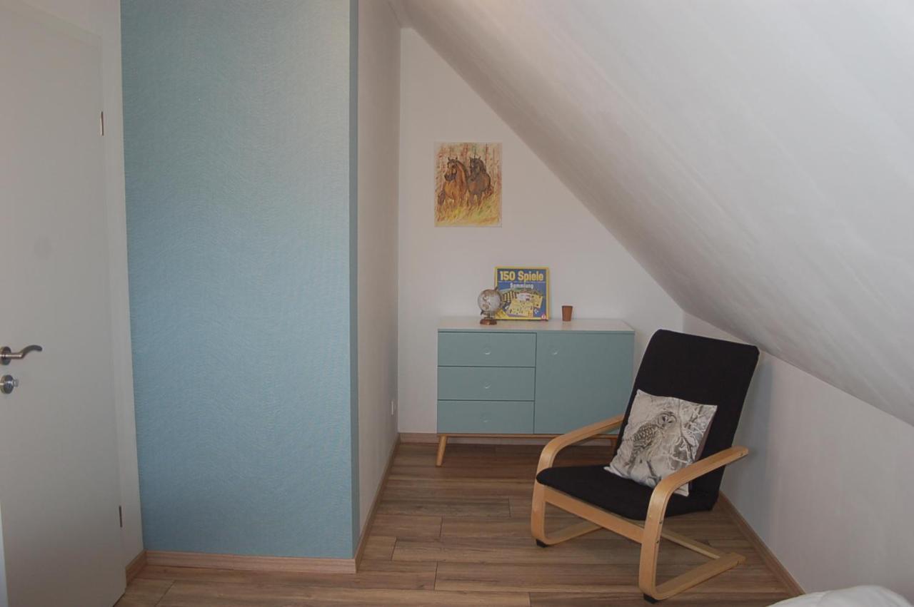 Behagliches Ferienhaus Zaunkoenig -Mit Kamin Und Sauna 탠 외부 사진
