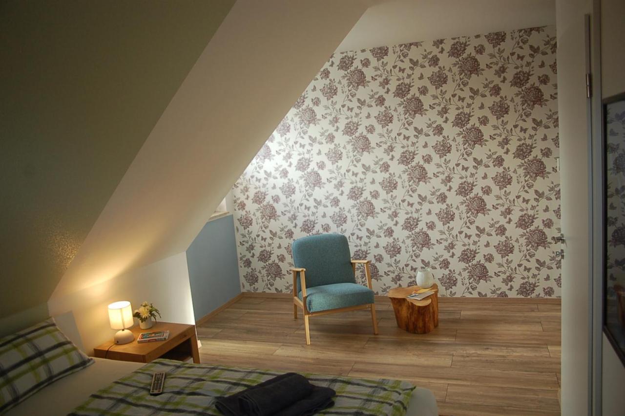 Behagliches Ferienhaus Zaunkoenig -Mit Kamin Und Sauna 탠 외부 사진