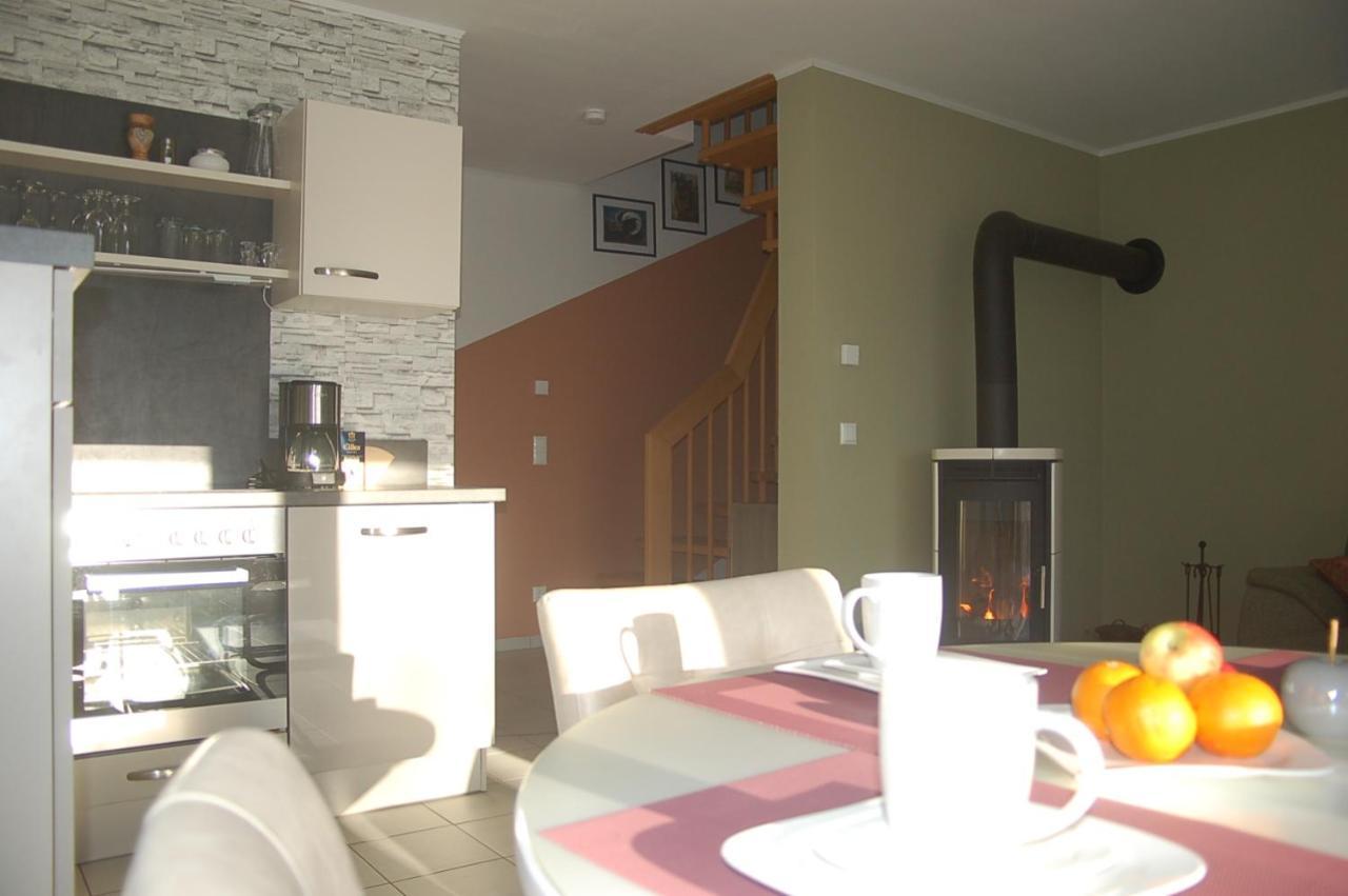 Behagliches Ferienhaus Zaunkoenig -Mit Kamin Und Sauna 탠 외부 사진